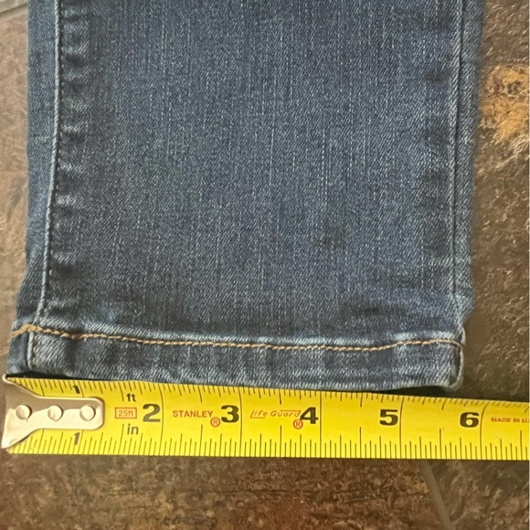Judy Blue relaxed fit denim jeans. Size 7 /28” waist, 31”L. - Picture 11 of 12